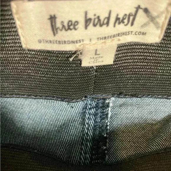 Three Bird Nest size L Signature Flare - Picture 5 of 11